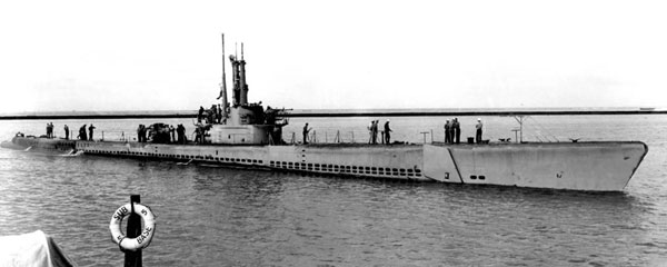USS Apogon (SS-308)